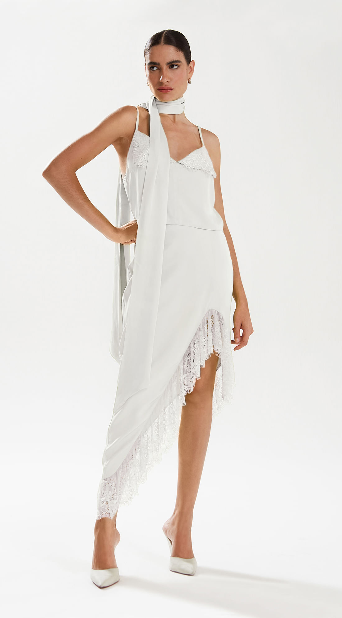 Saia Iódice Midi Assimétrica Detalhe Renda Off White