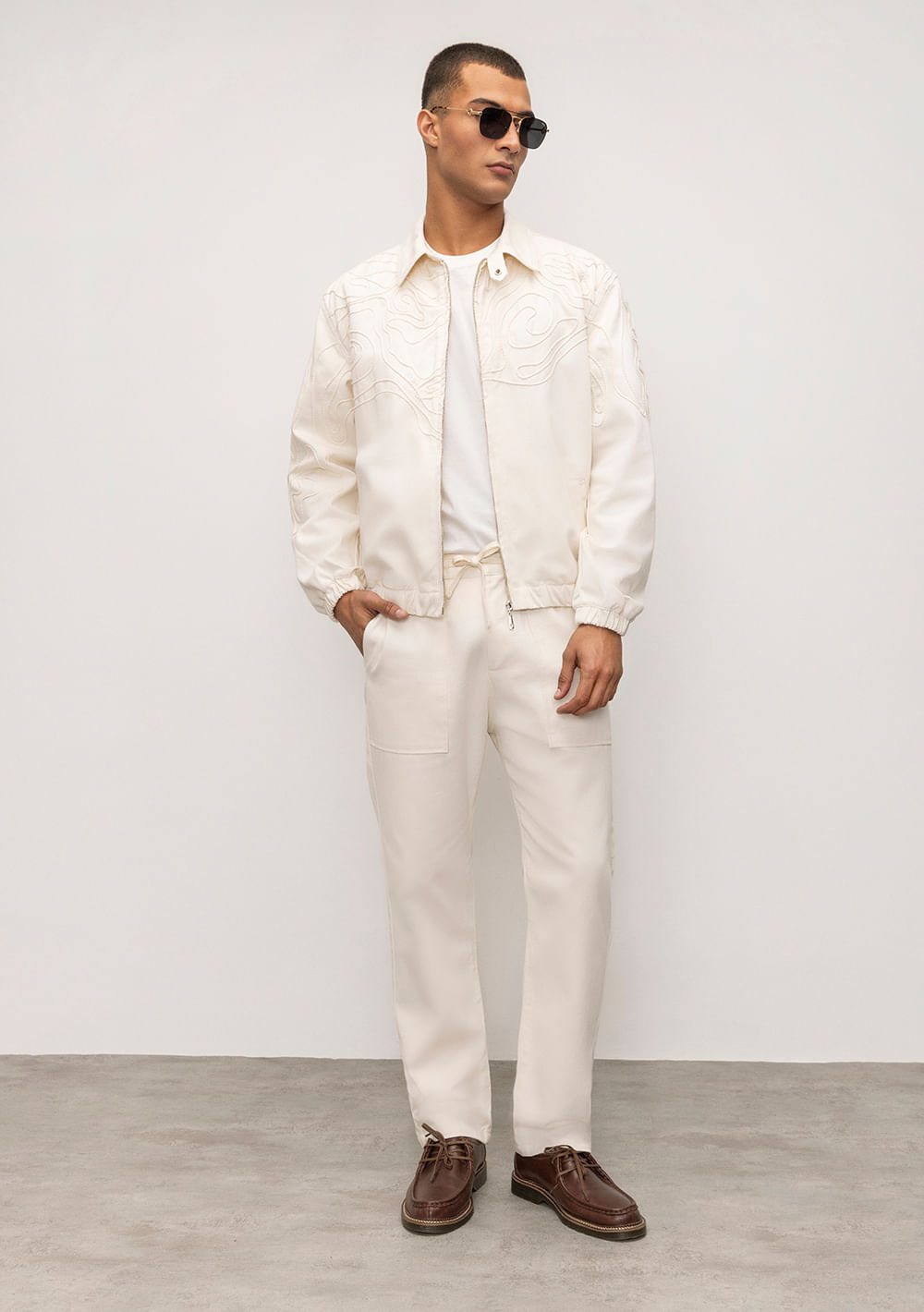 Calça Reta Cós Intermediário Com Elástico Off White
