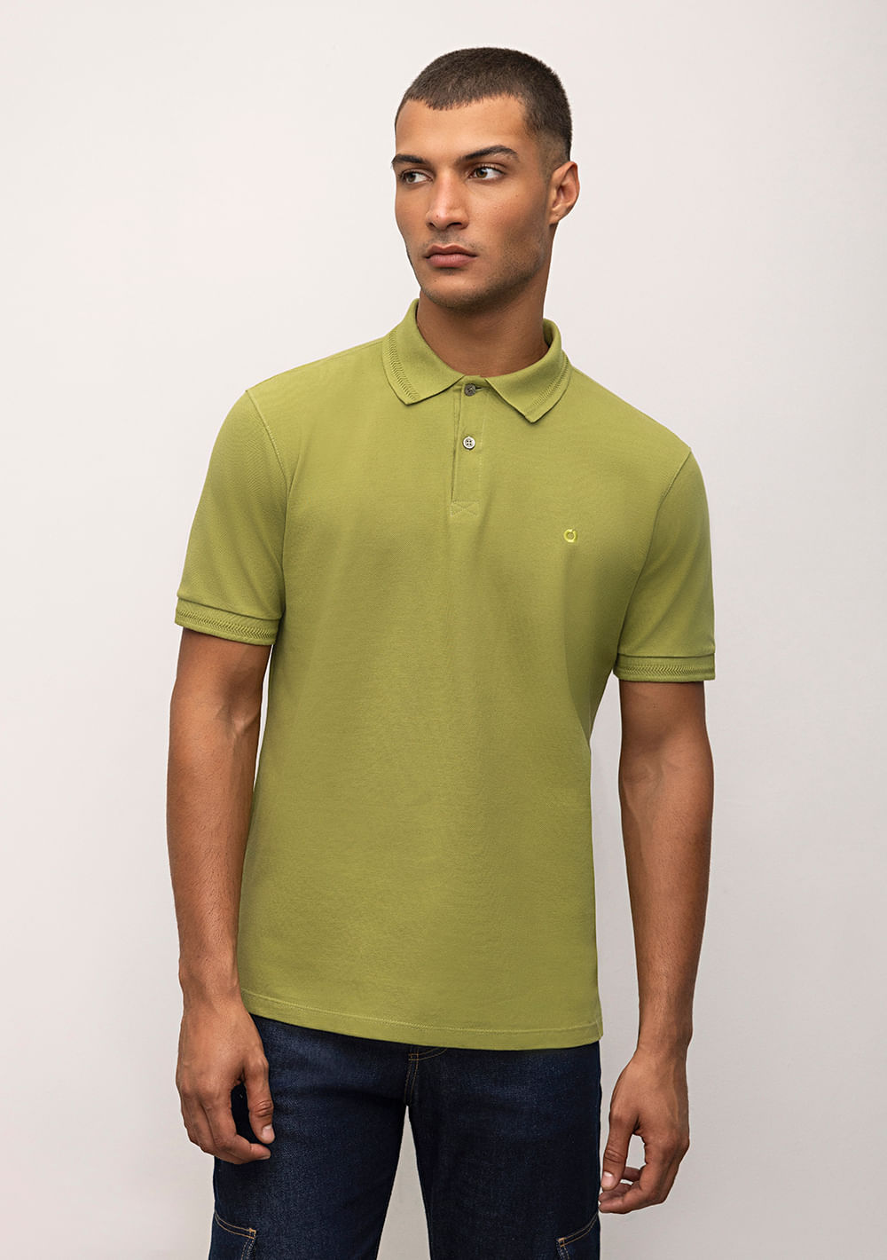 Polo Regular Com Retilínea Bordado Logo Verde