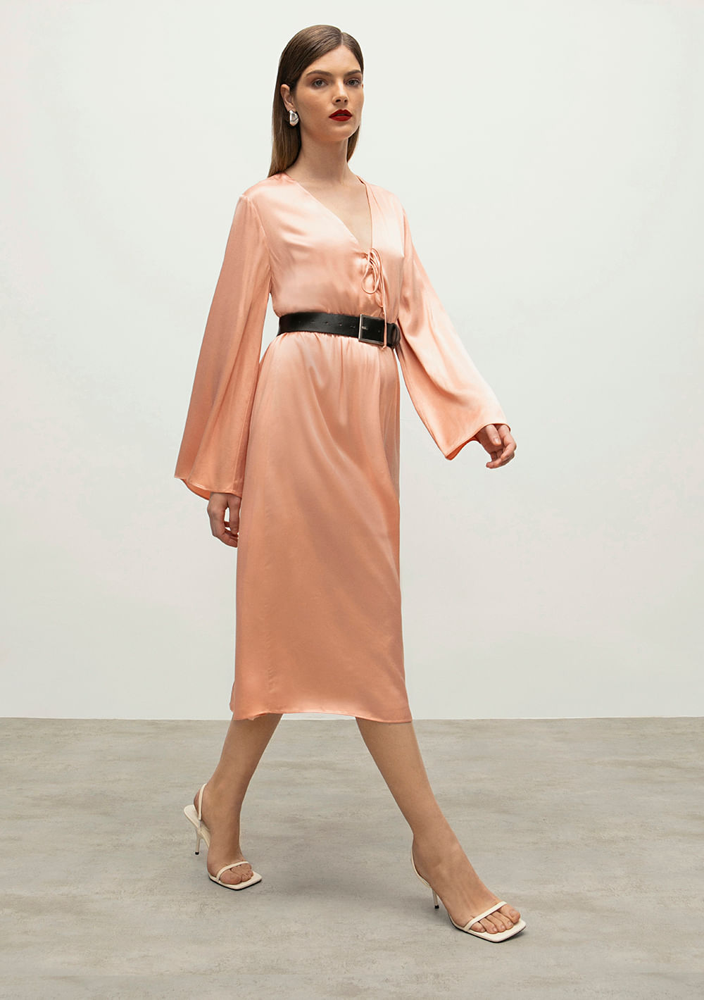 Vestido Iódice Midi Decote V Com Amarração Rosa
