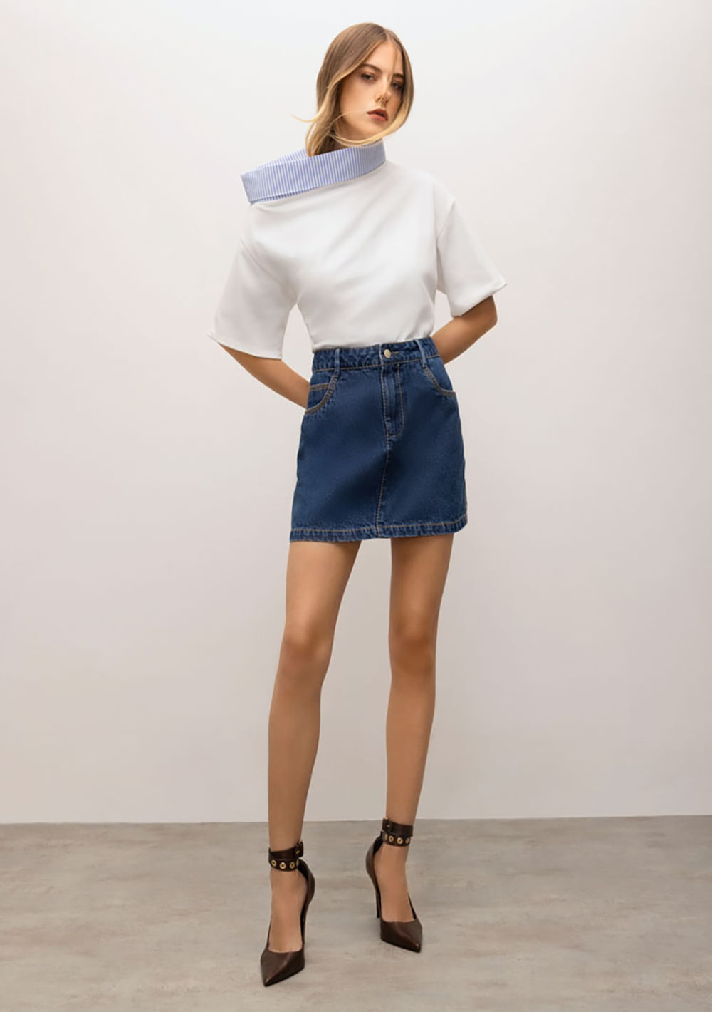 Saia Iódice Mini Five Pockets Detalhe Pesponto Jeans