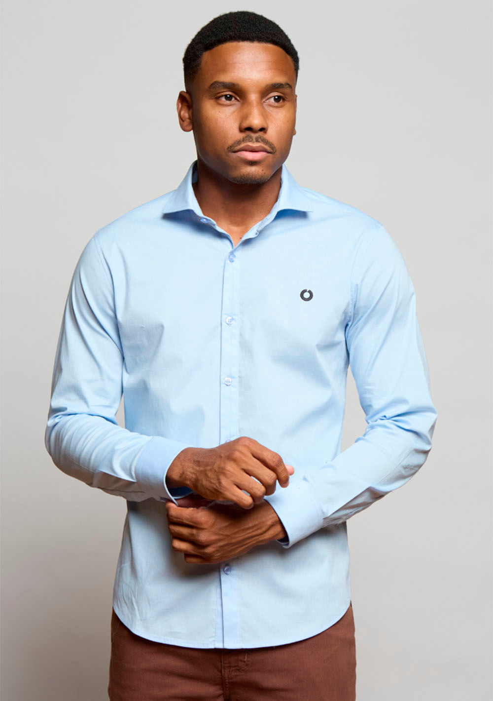 Camisa Solta Gola Tradicional Manga Longa Padrão Azul