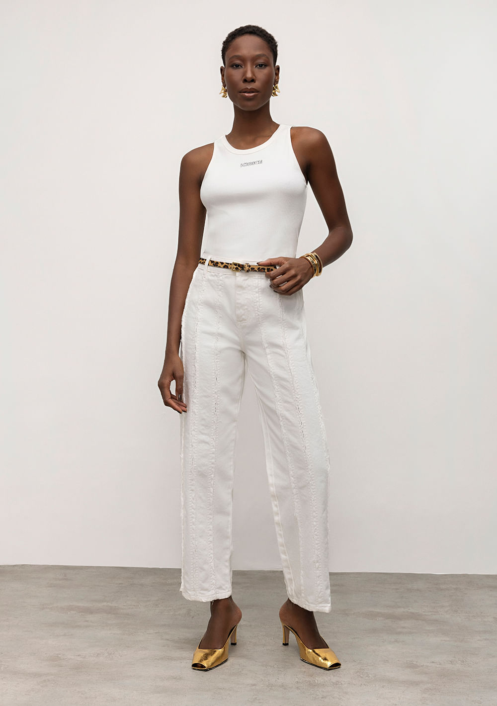 Calça Iódice Reta Cós Intermediário Com Recorte Off White