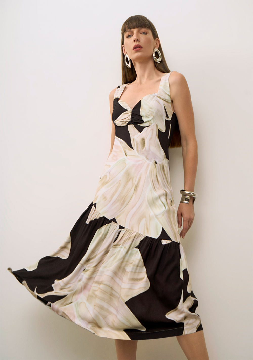 Vestido Iódice Ajustado Decote V Com Alça Midi Preto/Branco