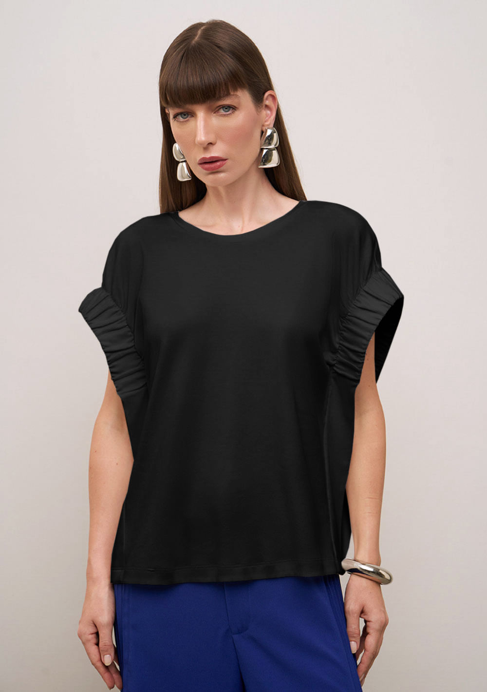 Camiseta Iódice Solta Decote Careca Manga Curta Padrão Preto