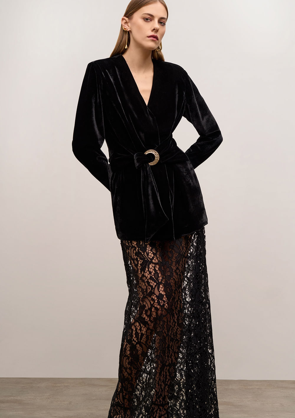 Blazer Iódice Ajustado Manga Longa Padrão Preto